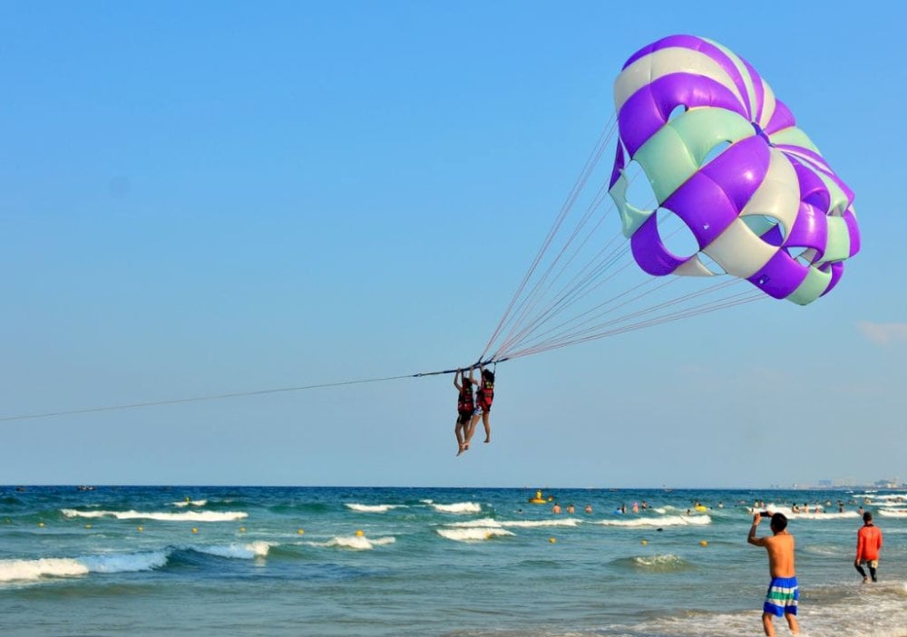 Non Nuoc Beach has no shortage of activities to keep you energized and smiling